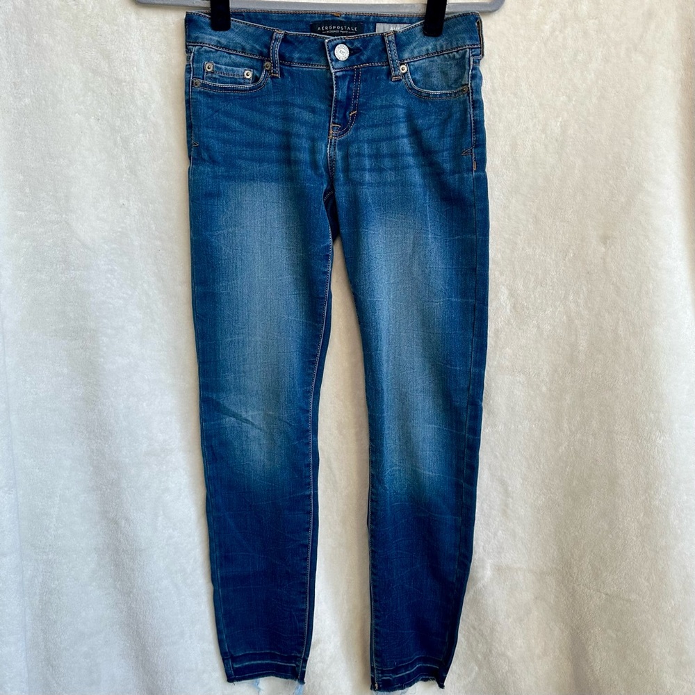 Aeropostale Women's Ankle Jegging Skinny Jeans Raw Hem Size 00